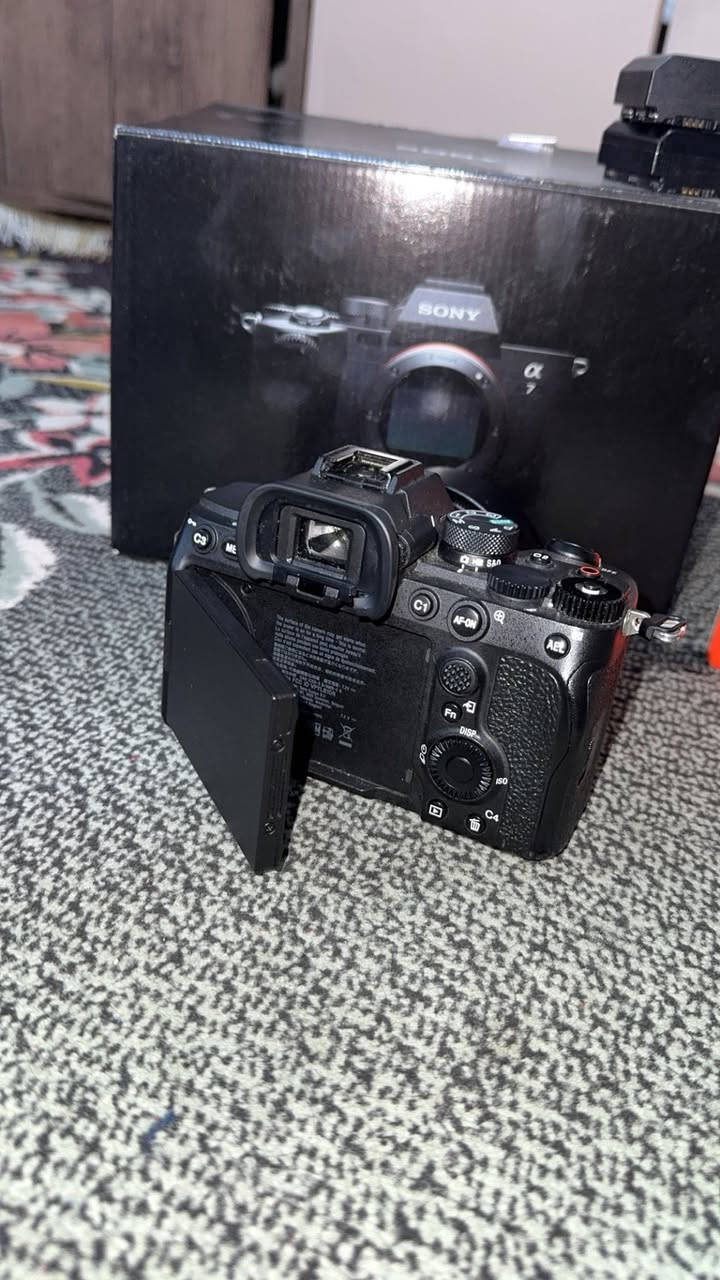 سۆنی مارکی چوار لێنزی ٥٠ ملم کارتۆنو هەمووی ماوە
نرخ ١٣ گەڵا


**إذا كنت صاحب هذا الإعلان وتريد حذفه لأي سبب، رجاءا أرسل رسالة إلى الدعم الفني**