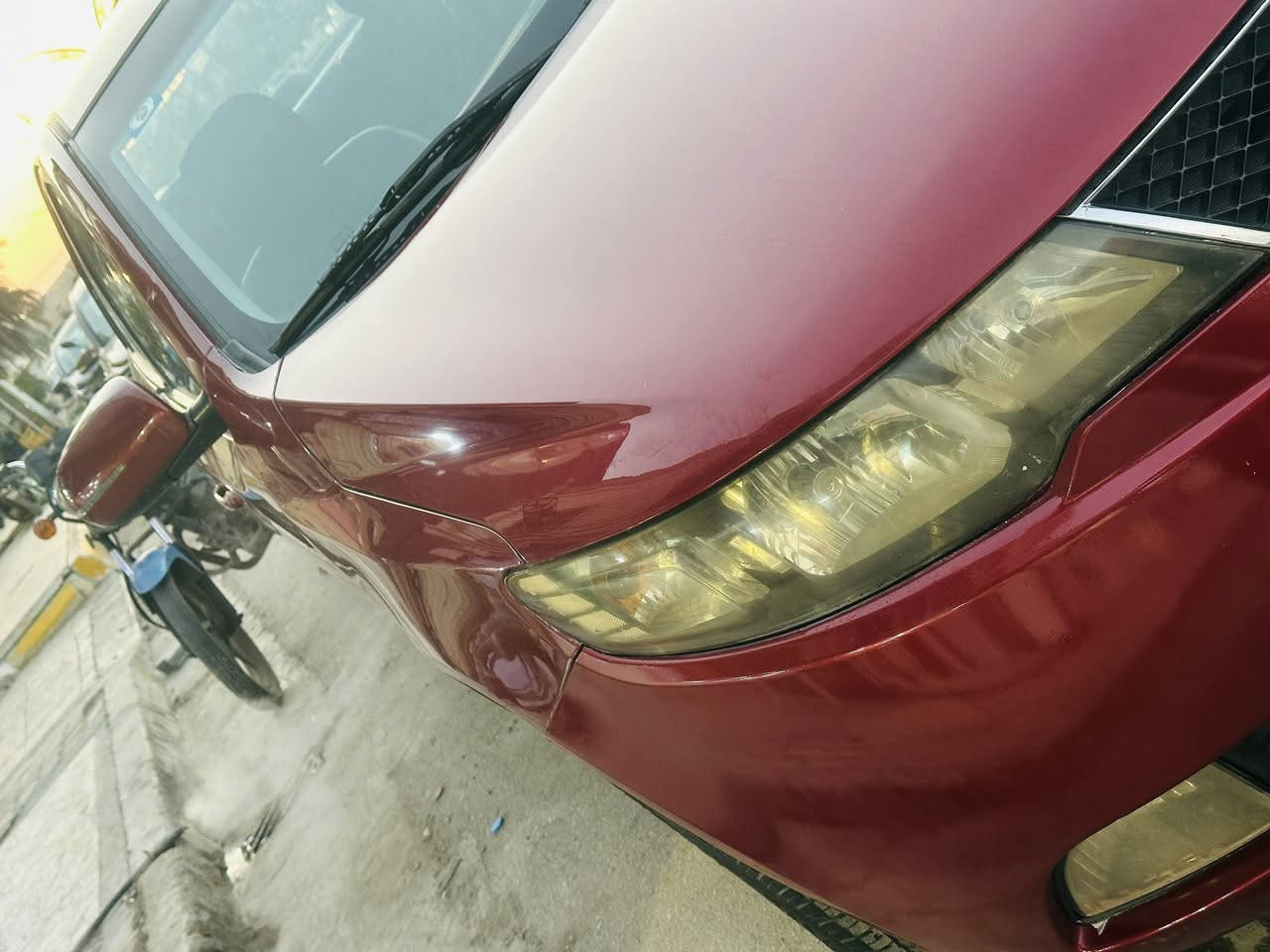 سلام عليكم حبايب كلبي سياره سيراتو مديل 2012موصفات السياره معروفه نص فول كير ومكينه وحداديه وتبريد مكفول رقم كربلاء السياره 3قطع صبغ اثر جراد شرط السونار بدون حادث وسنويه جديده مكان السياره كربلاء السعر 95وبيه مجال بسيط رقم الهاتف 
***********
***********
