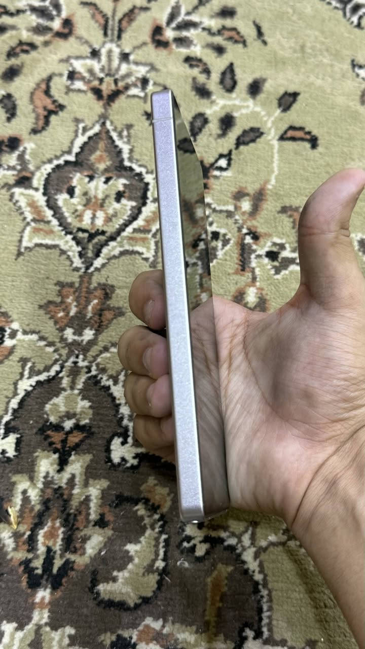 25 الترا اخو الجديد نظيف جدآ و لون مميز جدا(سمائي)
وكالة ضمان كرت الشاشه 
ذاكره 256/12
شرق اوسط دبل خط
السعر مليون و175
ملحقات الجهاز :
كارتون + وايره الاصلي + كفر + شادله عدسات
للاستفسار : ***********
مكاني : نجف 
ملاحظه: الجهاز مكفول وغير خاضع للصيانه نهائي
