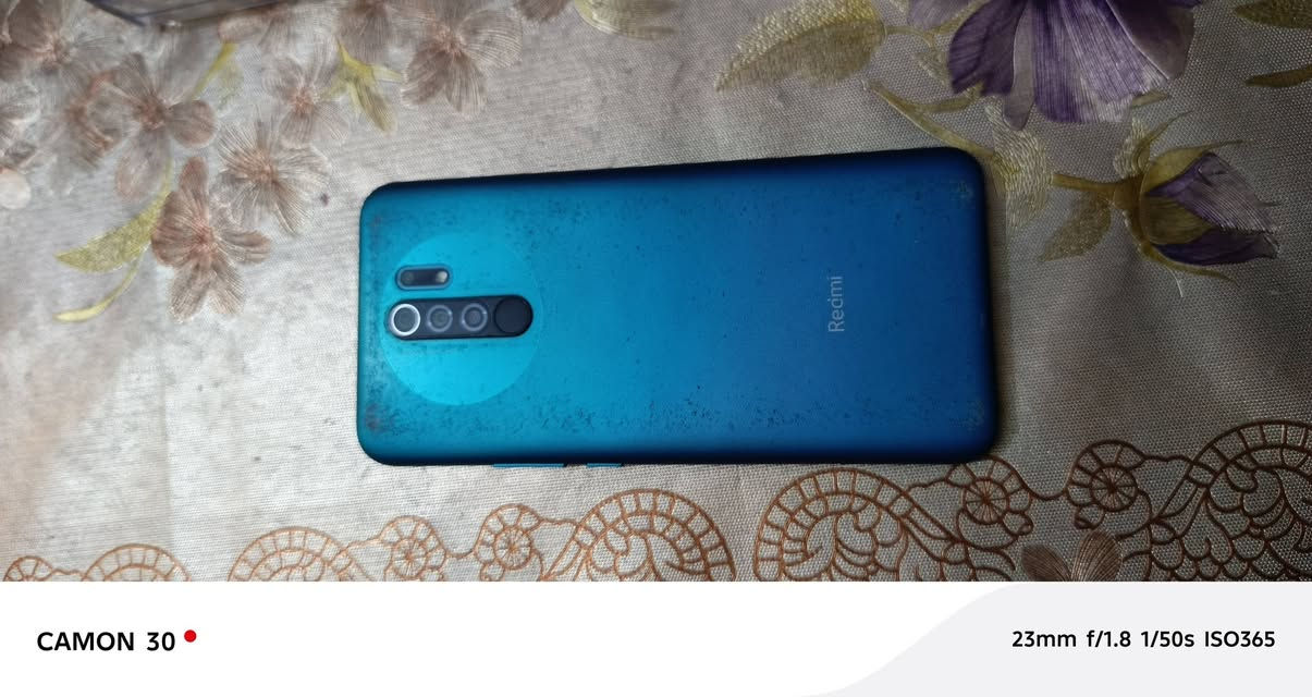 السلام عليكم 
جهاز للبيع ريدمي 9 
الجهاز نضيف مامفتوح 
الذاكرة 128 عشوائيه 4
السعر 90 وبي مجال 
***********
