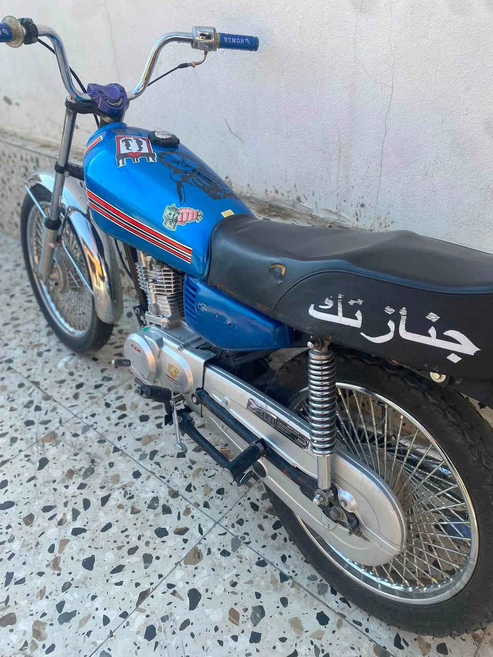 سلام عليكم مطور تايكر ٢٥ للبيع للبيع
لا صوت لابخار لا صرف شرط عيب مابي 
مطور تعمير جاهزه سعره ٤٥٠ بي مجال 
مكان كركوك شراي خابر و تدلل 
رقم تلفون*********** 
رقم وتساب ***********
رجان جماع 350 375 لاتعلق
