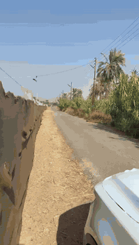 سلام عليكم
للبيــــــــــع دونم و350 متر طابو سند25 قرب نهر دجلة ا نهاية شارع سيد علي
 وجه الأرض 30 متر  مي كهرباء تبليط الاستفسار ***********
