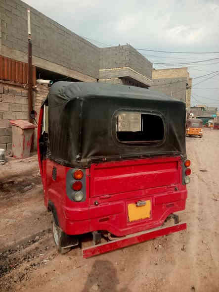 تكتك بياجو للبيع مديل ٢٠١٨
تكتك مكينة خير من الله تكتك 
كشرهه نضيف شوفت عينك 
المكان بغداد مدينة الصدر حي اور ام الكبر و الغزلان 
لل استفسار اتصال علة الرقم غير متواجد في واتساب 
*********** 
السعر مليون و تلثمية الف وبيها مجال
