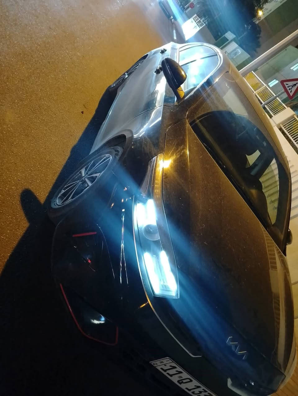 السلام عليكم للبيع فورتي موديل 2024 سياره مبدل باب السائق والباب الخلفي وجملغ الأمامي شرط اصليه القطع ماشيه 26مكينه كير تدفئه تبريد صدر امامي خلفي ابيع صفحه سايق بدون دواخل سعر 130 وبيه مجال مكانه بغداد
***********
