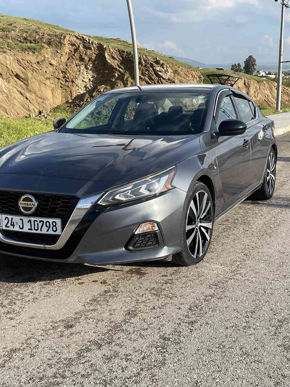 نيسان التيما Sr
مديل2021
السيارة بدون صبغ تعديل بارد شي بسيط جدا جاملغ الامامي عكس السايق  
مواصفات 
كشن امامي كهرب 
كشنات جلد 
شفتات ستيرن 
حساس خلفي 
توقف تلقائي خلفي 
مانع اصدام امام 
تنبيه نقاط عمياء 
مداخل Usp + Ac اربعة 
سماعات عدد ٧ ستريو 
تنبيه الخروج عن المسار بلستيرن 
السيارة ماشية ٧٢ ميل قابل للزيادة 
السعر خاص 
***********
