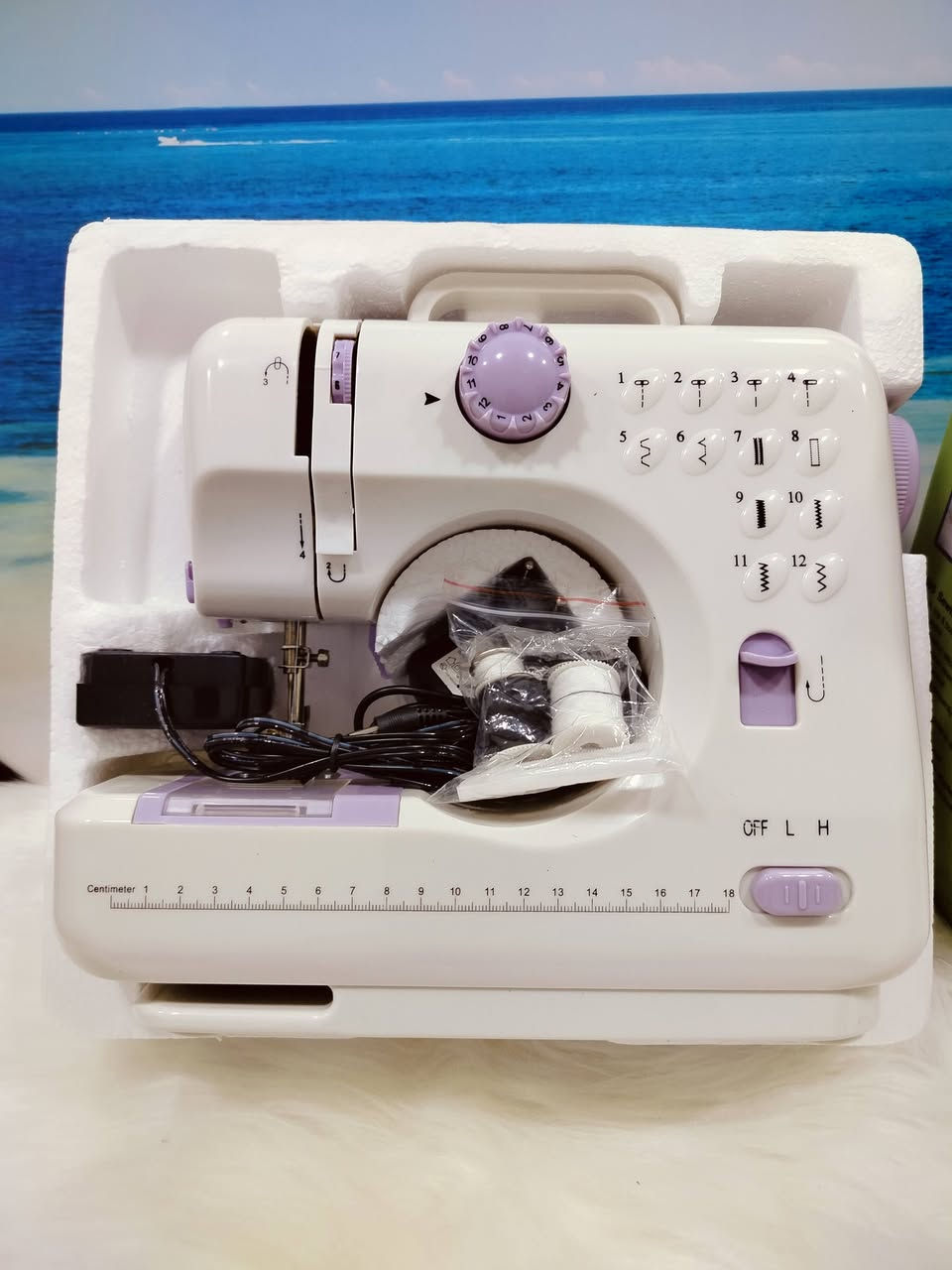 الاتصال واتساب ***********
مكائن خياطة قياس وسط جديد لوك بالكارتون عدد 2
