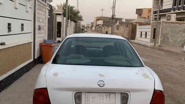 السلام عليكم للبيع نيسان _ سنترا الموديل 2005 اللون ابيض مصبوغه عام للجماليه رقم بغداد الماني مميز مكينه نضيفه 1800..كير نضيف كهربائيات شغاله كله دوشمه نضيفه تخم تاير جديد باتري جديد صدر نضافه 50 ‎%‎ السياره نضيفه ومتعوب عليها من كل النواحي مكاني بغداد التاجي..السعر 48 وبي مجال بسيط..
هاتف// *********** 
هاتف// ***********
