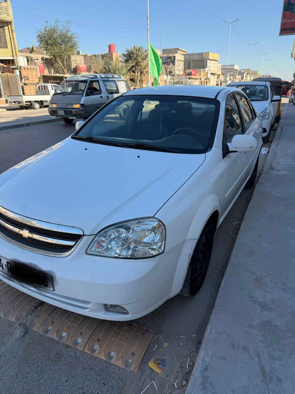 شوفروليت اوبترا للبيع فقط موديل 2012 ابيض كير اوتوماتيك سنويه بسمي الرقم الجديد نظافته كما موضح بالصور بيه قبق الصندوق مبادل وشبر من المدكر الخلفي  والمدكر الامامي مبدل والباقي كفاله  سعرها 70 ورقه وبيه مجال عنواني بصرة ***********
