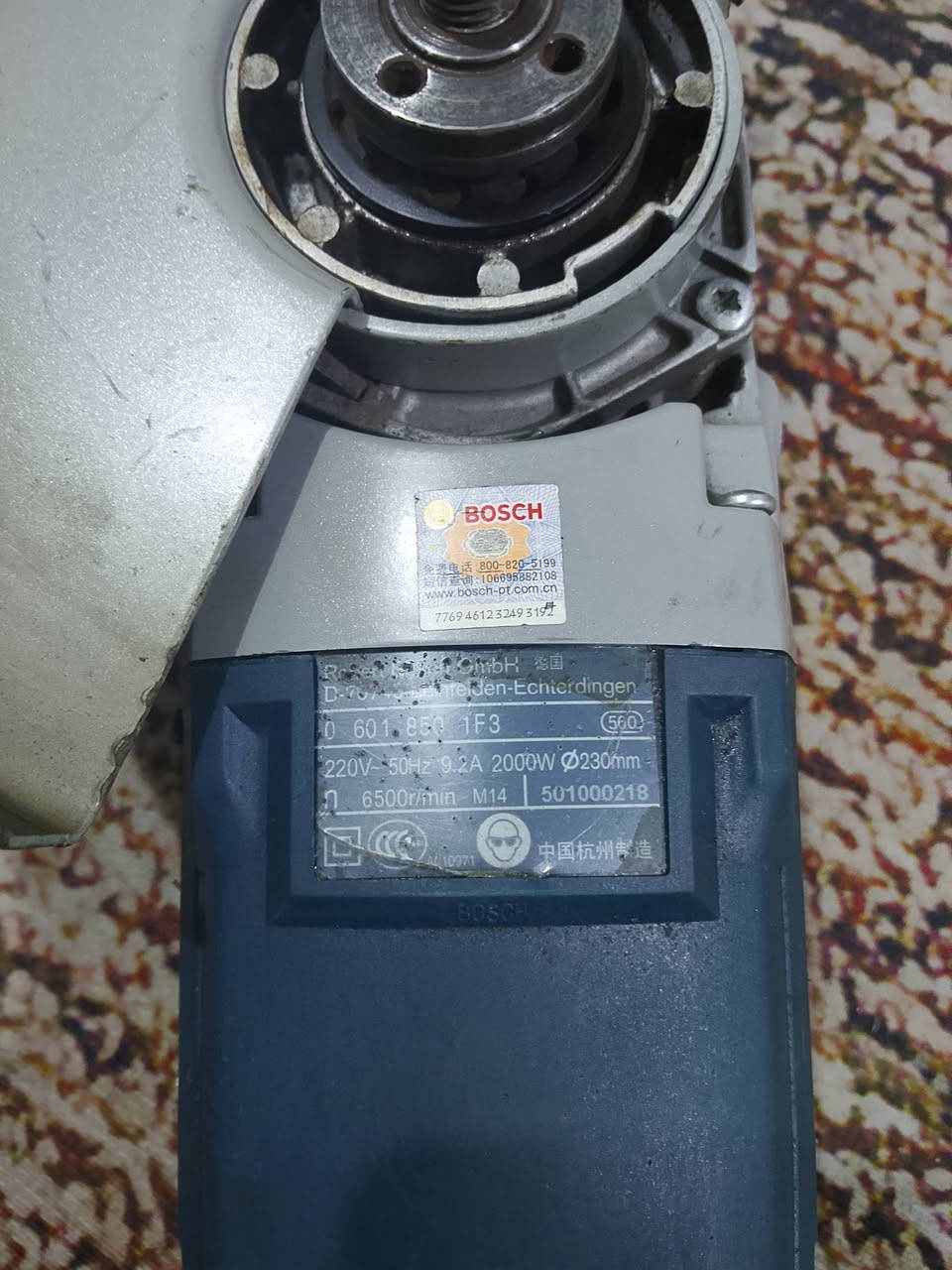 السلام عليكم الاسعار مكتوبه داخل الصور 
يوجد توصيل لكفافه محافظات العراق 5 آلاف 
شرط كلهن بعدهن بفحمه الشركة 
*********** يوجد واتساب
