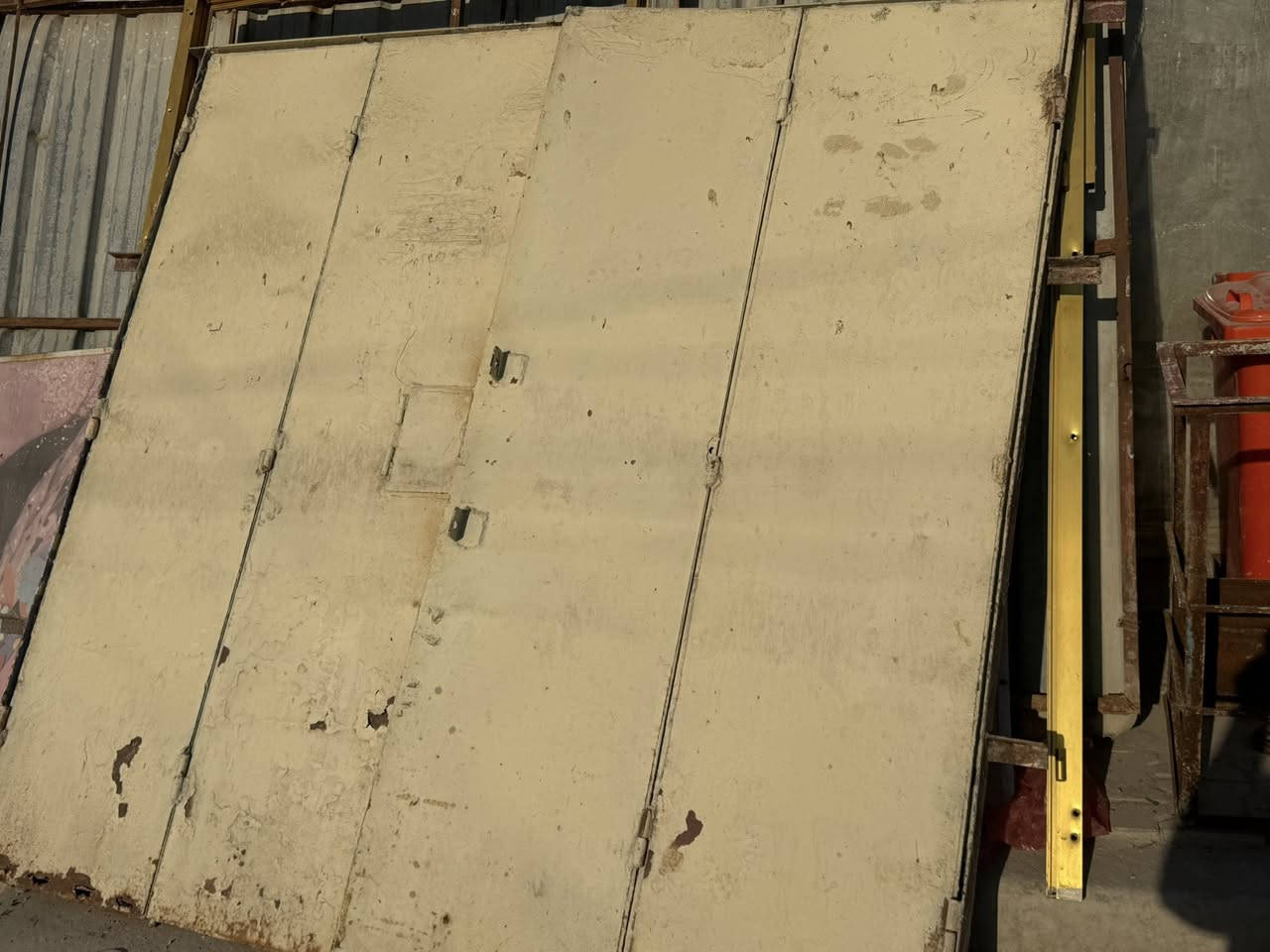 السلام عليكم اخوان الغراض كلهن للبيع 
للاستفسار 
*********** بي واتس اب
