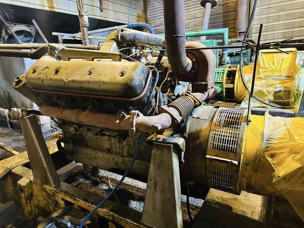 سلام عليكم مولد كراز روسي 8 سلندر ستندر توليد 200Kav مولد نضيف وجديد حديث وعل حمل مكينه ستندر وخير من الله 
سبب البيع والله زياده بل حمل مكانه الرمادي الصوفيه البعلوان 
للاستفسار ***********
*********** 
سعر ب5 ملايين ونص وبس مجال بسيط 
مولده حلوه وجديده وعل حمل
