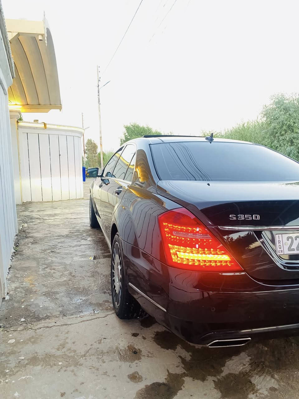 السلام عليكم
مارسيدس 2011 S350
مواصفات السياره هوايه نذكر الي نكدر عليهن 
السياره مكفوله من الصبغ والتبديل والسونار مرفق اسفل المنشور 

1- بانوراما 
2- تبريد تدفئه كشنات
3- تبريد امامي خلفي حتى التكم
4- رادار امامي خلفي
5- بجم زينون بلادي
6- بكلايتات LED
7- تلفون خاص بالسياره
8- سيدي جنجر
9- بردات جانبيه وخلفيه كهرباء
10-الباب الخلفي طويل ( رئاسي)
11- بيبان شفط
12- صندوك شفط
13- صندوك كهرباء
14-مرايات للي جالس في الخلفي 
15-جوبلسات لصود ونزول السياره حسب وضعية الطريق
16- محرك 6 سلندر
17-تحكمات البانوراما والبردات من البيبان الخلفيه ايضاً
18- تجوات الخلفيه كهرباء
19- هاند بريك كهرباء اوتوماتك
20- توقف ذاتي عند جسم امامك رادار
21- مرائات وسطيه كهربائيه
 السعر (240)
السياره للبيع او المراوس 
*********** حمزه
