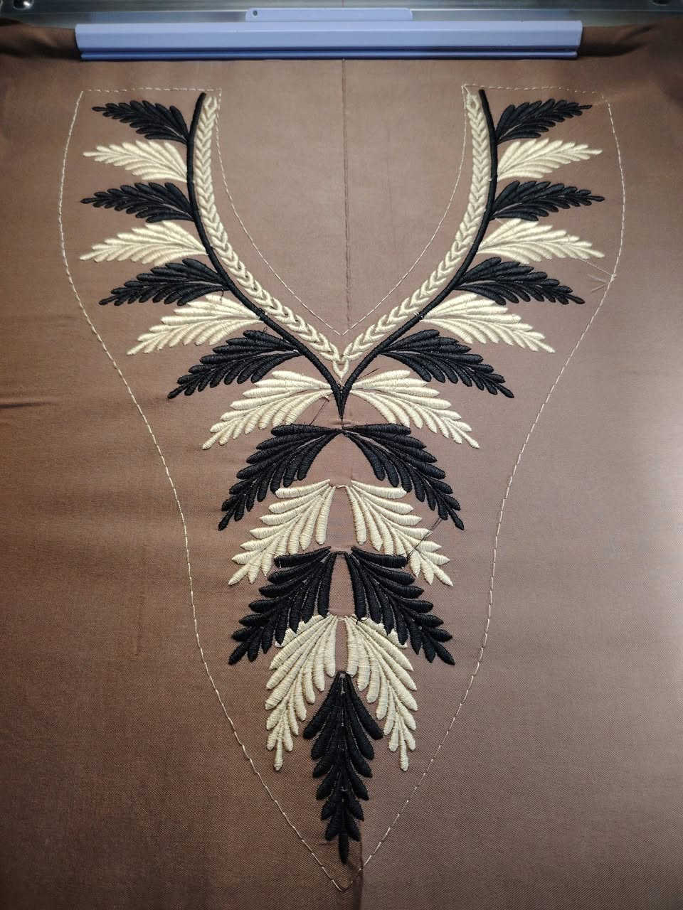 مجموعة شغل تطريز دشداشة حسب الطلب🪡🧶 #تطريز_حسب_الطلب #تطريز #تطريز_اسماء #تطريز_دشاديش #تطريز_وشاحات


**إذا كنت صاحب هذا الإعلان وتريد حذفه لأي سبب، رجاءا أرسل رسالة إلى الدعم الفني**