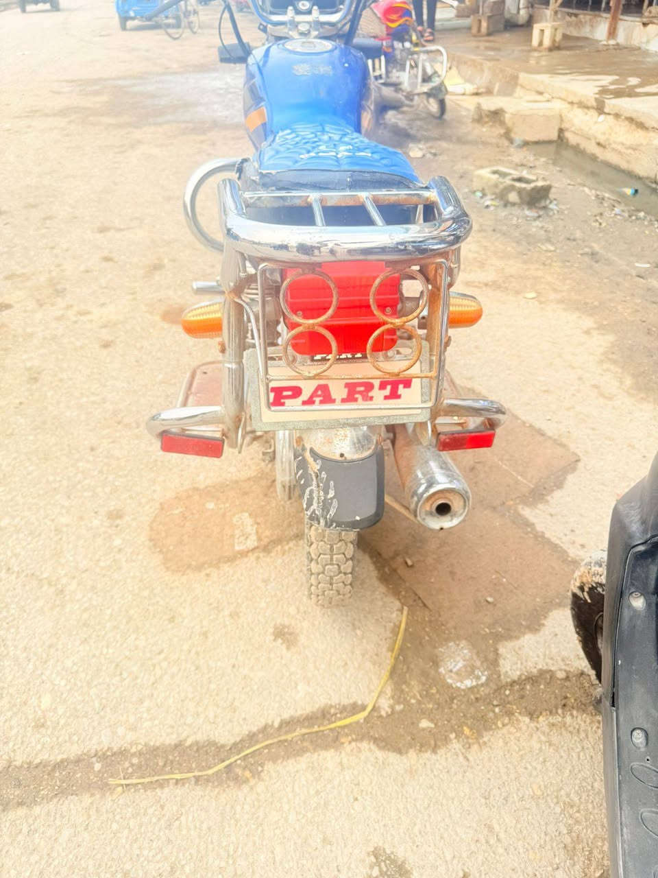 سلام عليكم.
دراجة بارت (فحل)  موديل 2020 
أوراق أوراق.. منفيس كامل  
دراجه ما نقصه اي شي كلشي شغال بيه. 
السعر خاص..


**إذا كنت صاحب هذا الإعلان وتريد حذفه لأي سبب، رجاءا أرسل رسالة إلى الدعم الفني**