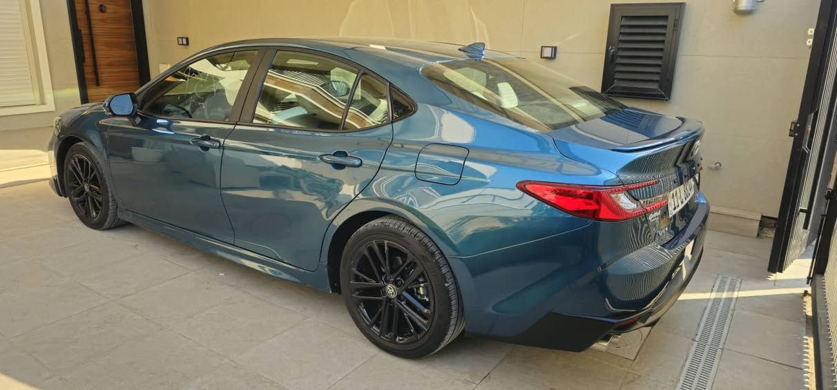 للبيع كامري موديل 2025 وارد امريكي
حادث خفيف جدآ بدون ايرباك
رقم الشاصي 4T1DAACK8SU139477

 محرك 2500 هايبرد 

ماشيه 1600mi جديده اخت الزيرو دخول جديد ترقيم جديد 

السعر 235 

العنوان الغزاليه للاستفسار ***********
