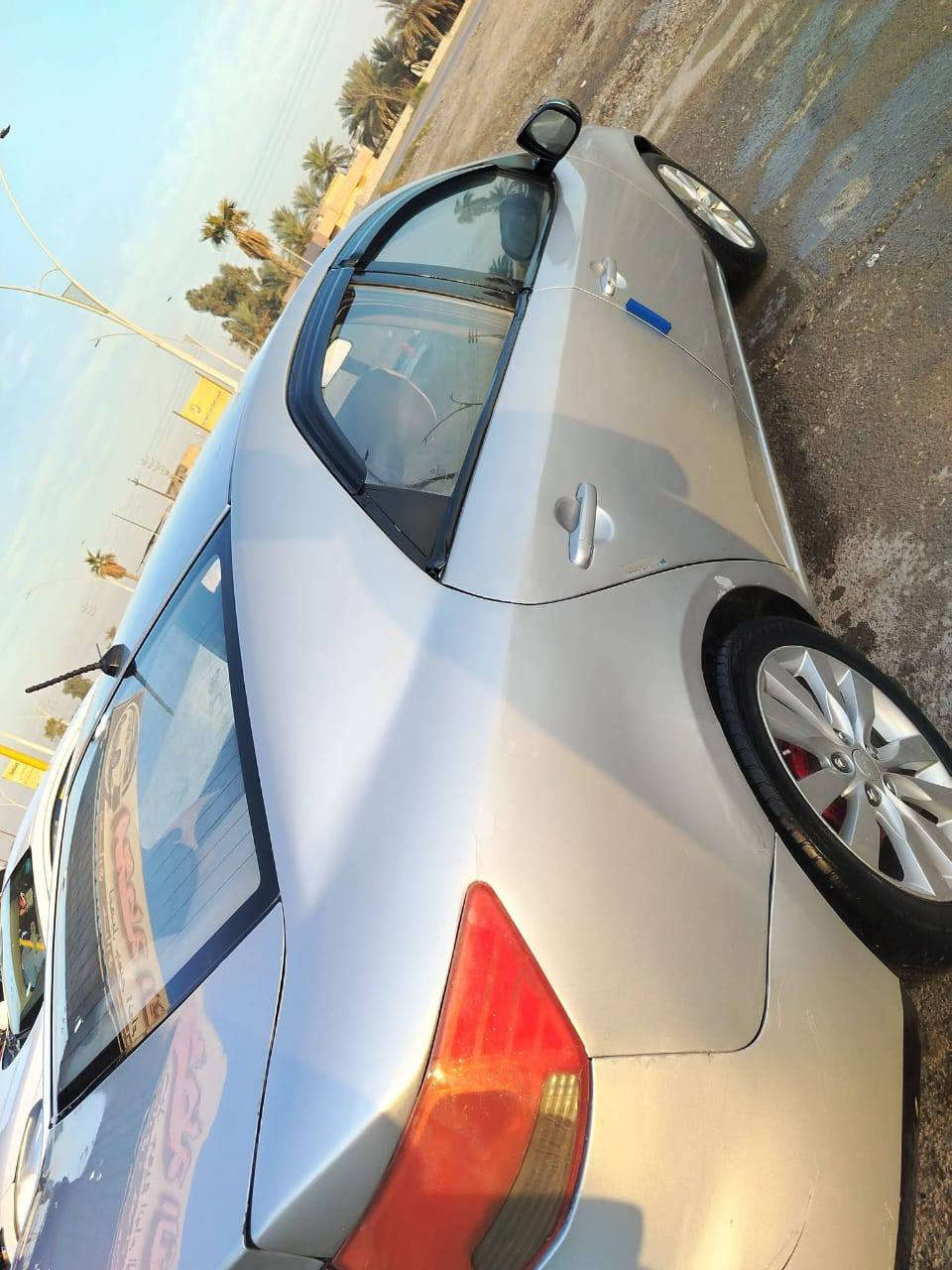 السلام عليكم ورحمة الله وبركاتة
سياره سي راتو 13 بيه قطعتين بابين بدون دواخل الجاملغ مصبوغ الوره 
السعر 90 وبيه مجال قليل الي مو شراي لا يراسل
*********** السياره شرط
