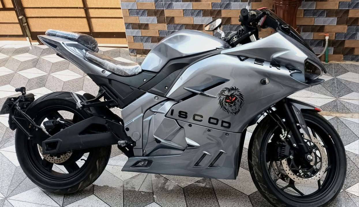 للبيع بطحه شحن  موديل 25 نظيف كلشي
 6بطاريات مصطره مستخدم شهرين 
فول كله عل فحص نظام اسبورت السعر مليون 650وبي مجال عنواني مقابيل مول الفلوجه 
***********
***********
