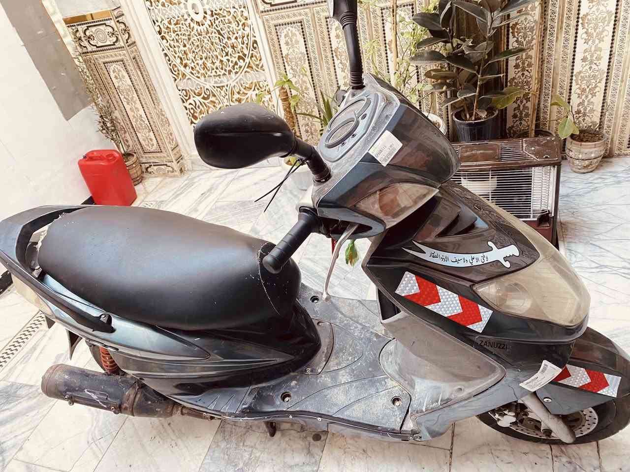 السلام علیکم سکنس فحل ياباني قبق نفخ استاند كهربائي خطين الدراجه نضيفه
***********للاستفسار
