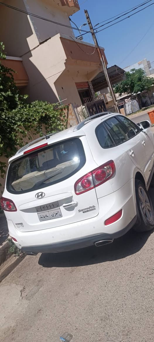 موديل 2010 بيع مستعجل 
6سلندر 
گير، محرك بالشرط.
تحكم ستيرن 
كهربائيات بالشرط.
فتحة سقف سلايد 
بيها شبرين بارد جامرلق الخلفي
سعر 158 بيها مجال 
عنوان كركوك/واسطي
موبايل_*********** كركوك, العراق

