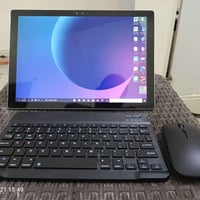 سرفس برو ٤ • ٢٥٦ SSD • رام ٨