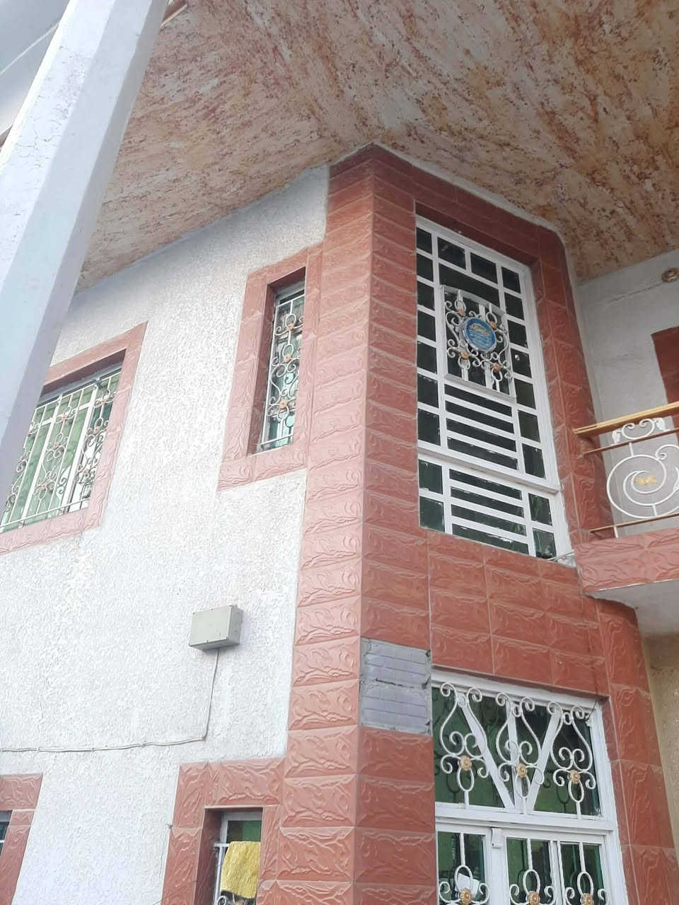 بيت لبيع
٢٠٠ متر طابقين بناء كامل
حي الخضراء
السعر  وتفاصيل اكثر يم رقم عالواتساب ***********
سعر بيت ٢٧٠
