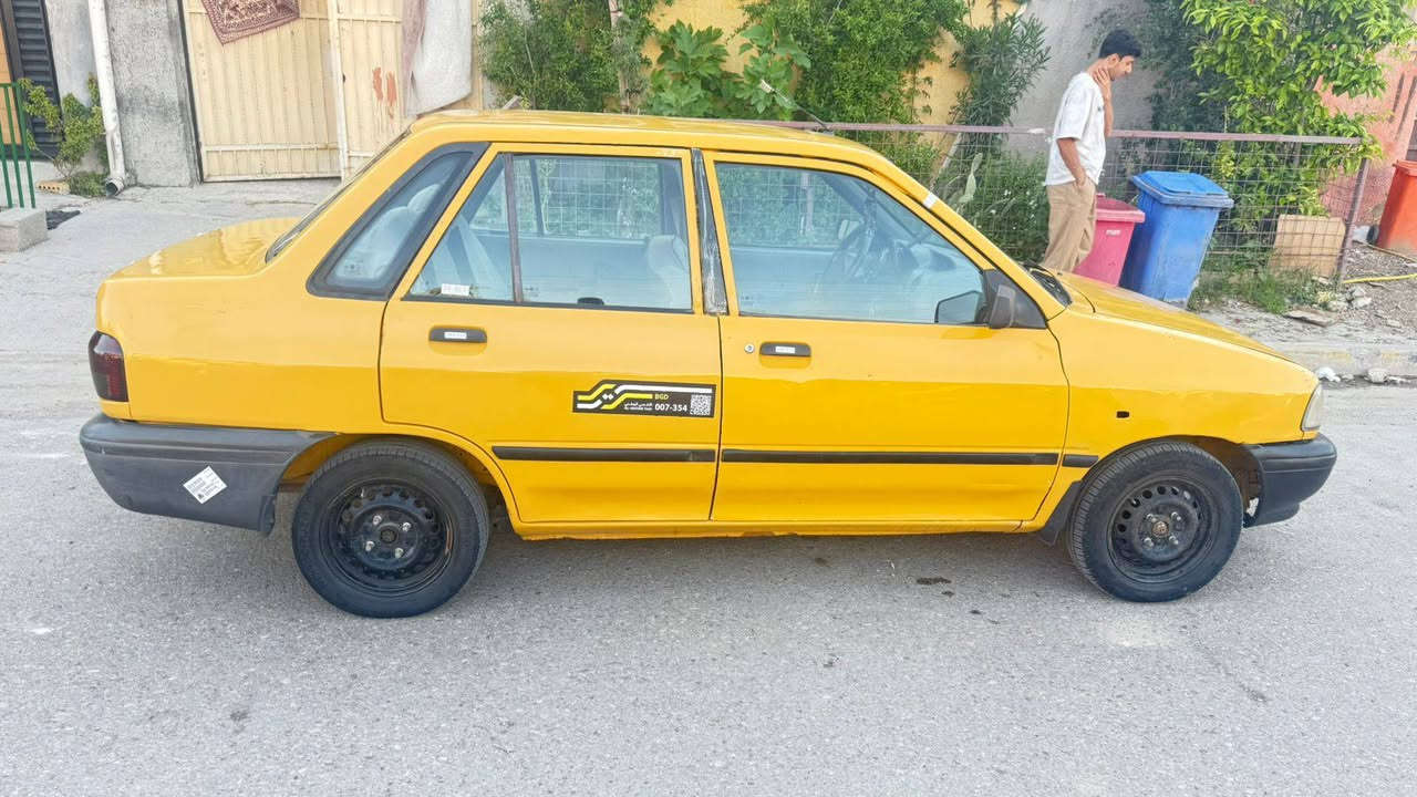 السلام عليكم سايبه للبيع موديل 11 نفخ سياره جاهزه حلوه بيهه فقط ضربه بصف البكلايت الخليفي والباقي كفاله شواصي كفاله رقم انلگليزي مصفره هيئه وغرامات تبريد شغال بس منقص غاز سياره كامله للستفسار اتصال *********** ما ارد عل خاص السعر 30 وبيها مجال
