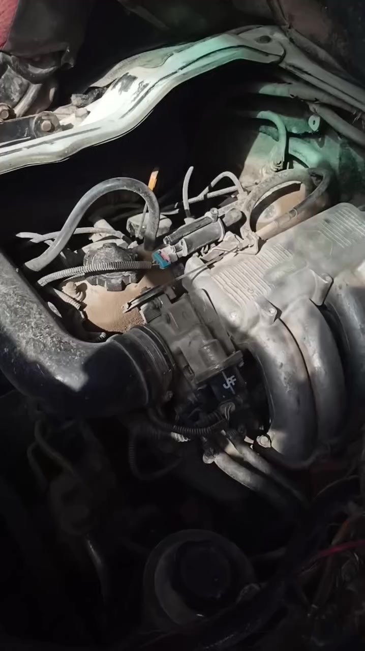 السلام عليكم مكينة للبيع ثري واي لا تنقيص ولا تبخير ابيع بدون تفرعات بس مكينة 300لاف وبيه مجال مكان بغداد الزعفرانية رقم ***********
