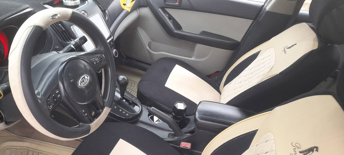 سياره كيه فورتي موديل ٢٠٠١٠  محرك كيرتماتيك بدون ظرر بدون دواخل جملق يسار مكان بصيط رقم نينوى دولي جديد سنويه جديده هزاه جديده بسمي كبون بنزين ماستر طخم جديد تايرات جديد قفل مركزي ريموند اسويج تحكمت ستيرن جهتين مري كهربائي اشاير بلمري  تبريد تدفيه شقل  ٤دسك ٤جام كهربائي  ابيع اراوس بساره خصوصي مكان سياره موصل حي فلسطين خابر *********** ***********
