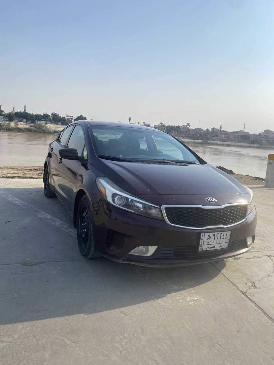 السلام عليكم
كيا فورتي موديل 2017 لون كرزي
سياره جاهزه من كلشي كير محرك مكفول 
تخم تاير جديد لايت زنون بروجكتر زنون
بجم كبس ماملعوب بي نهائيا
حادثها خلفي موضح بالصور 
سياره كلها ليبل واحد فقط صندوق صبغ مال حادث 
صور سونار هم منزلهن بالمنشور
كتلوك سياره مال شركه كلهن موجودات 
السعر 124 وبيها مجال 
مكاني بغداد الحريه 
***********
