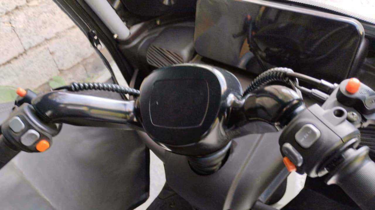 دراجة شحن للبيع بعقوبة بهرز ***********
