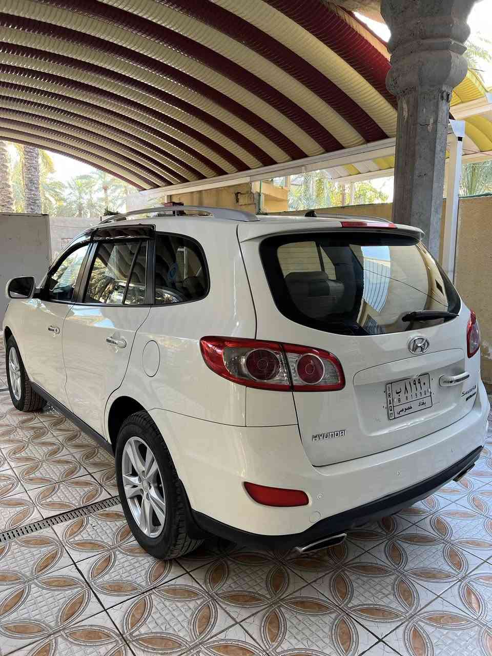 من رخصت الادمن المحترم 
للبيع سياره سنتافيا موديل 2011رقم بغداد فول واحد عله واحد 
موصفات
فتحه سقف
كشنات كهرباء
شاشه كامره حساس امامي خلفي
3قطع تبريد 
7راكب 
4بصمات
حجم المحرك 3600مامفتوح
الكير سليم
تخم تاير جديد 
حداديه 100%
الضرار
باب صدر بيه صبغ ماشره بل منشور وباب سايق بيه بارد فقط والباقي كفاله عامه تراي وين مايعجبك وفحص وين ماتريد معروض 148بيه مجال اي ستفسار اتصل ***********
