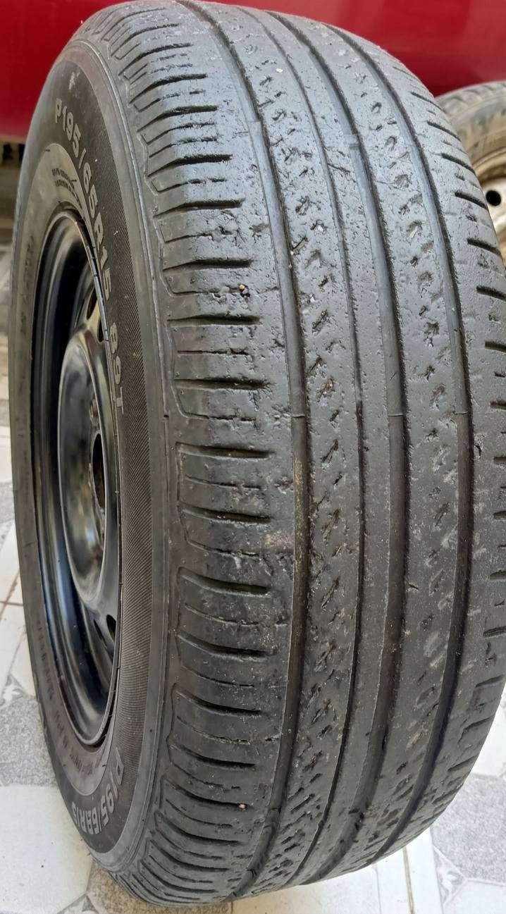 تاير وويل مستعمل للبيع
المواصفات 
p195/65R15 /89T
حجم الويل 15
عرض التاير195 ملي متر------19.5سنتم

العنوان-الديوانية-دور حجي هندي
 للتواصل *********** ديوانية, القادسية
