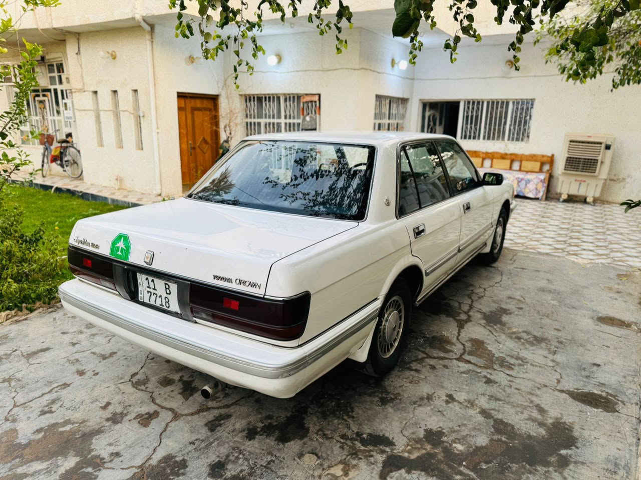 سوبر 1990 كير محرك ستندر بلاد كير عادي رقم بغداد دولي باسمي السياره خير من الله دواخل نضيفه
تبريد ثلج بدون ضربه السعر 82 مكاني بغداد للاستفسار ***********
