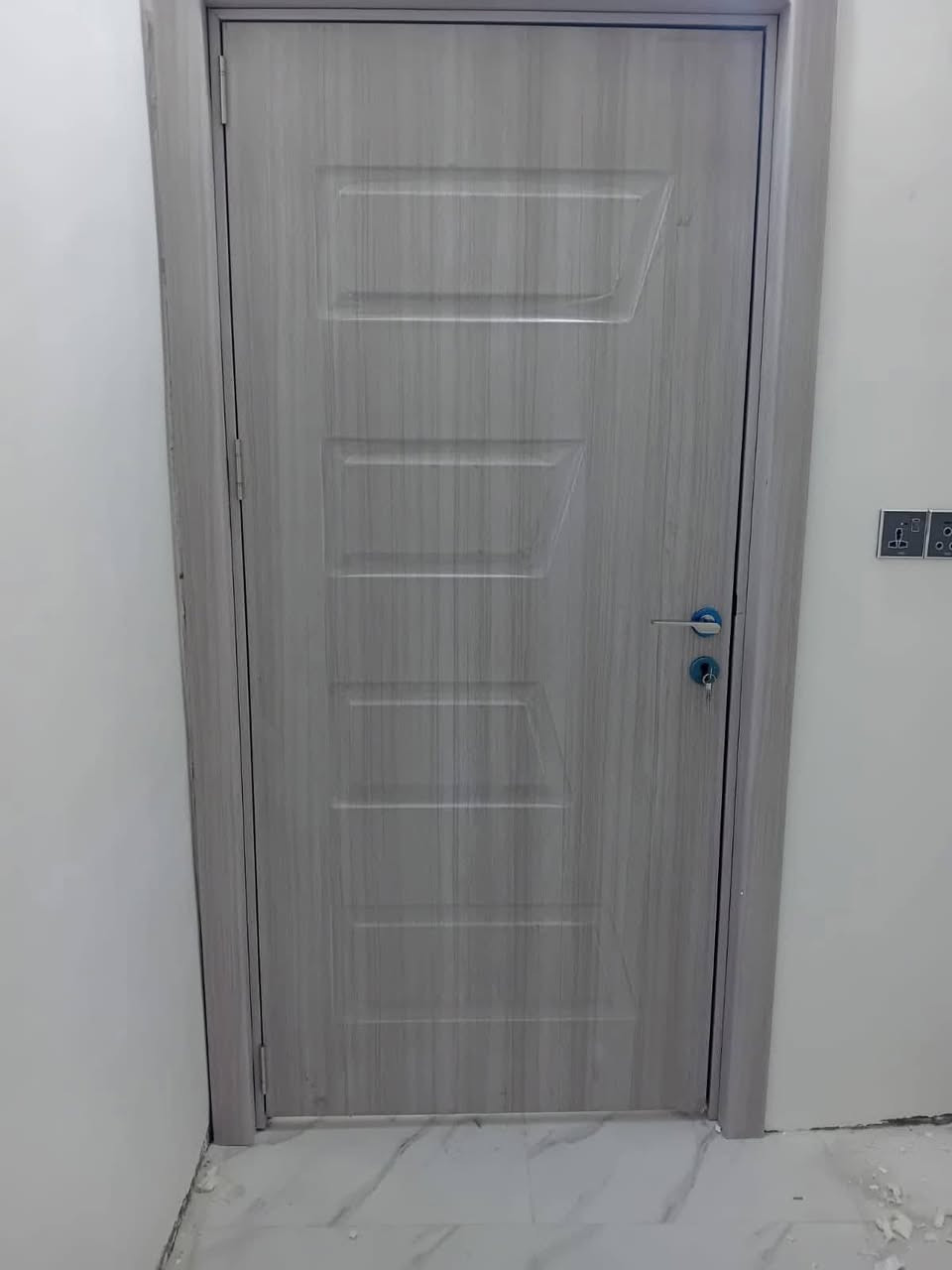 بمناسبة تحويل ال موقع الجديد 🚪🚪
تخفيضات هائله
تعلن شركه دور سنتر عن توفير موديلات جديد
 الأبواب العراقي
توفر الحشوه الخشب 
والحشوه الفوم 
والأبواب التركي الحشوه الداخليه خشب أو فوم 
والأبواب الصيني 
ويتوفر جميع الاشكال والقياسات
      ضد الماء💦
ضد الخدش 🔨
مانع لصوت والاتربه 🔇
لابواب الداخليه والخارجيه والقواطع الوسطي الدفتري والسلايت وعمل ابواب وشبابيكpvc والمجرات 
العنوان كربلاء/شارع الحر الصغير /قرب جامعه أهل البيت 
***********واتساب 📱
***********واتساب 📱
