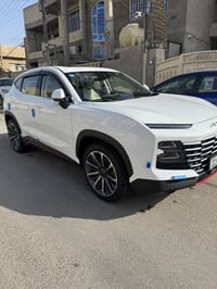 سياره جيتور داشنك4 2025فول الفول لون السياره ابيض  نقاط عمياء  كامرات ...