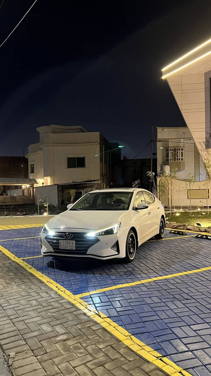 السلام عليكم النترا موديل. 2020 خليجي مكينه 2000 دوش 
السياره بيها بارد بل جاملغ الأمامي شبرين وبيها جاملغ الخلفي شبر والباقي كفاله عامه مكينه كير تبريد حداديه السياره كلش نضيفه ابيعلك  على وضع الشركه اشدلك الوياله البلاديه السعرر (165) وبيها مجال مكان السياره البصره المعقل ***********
