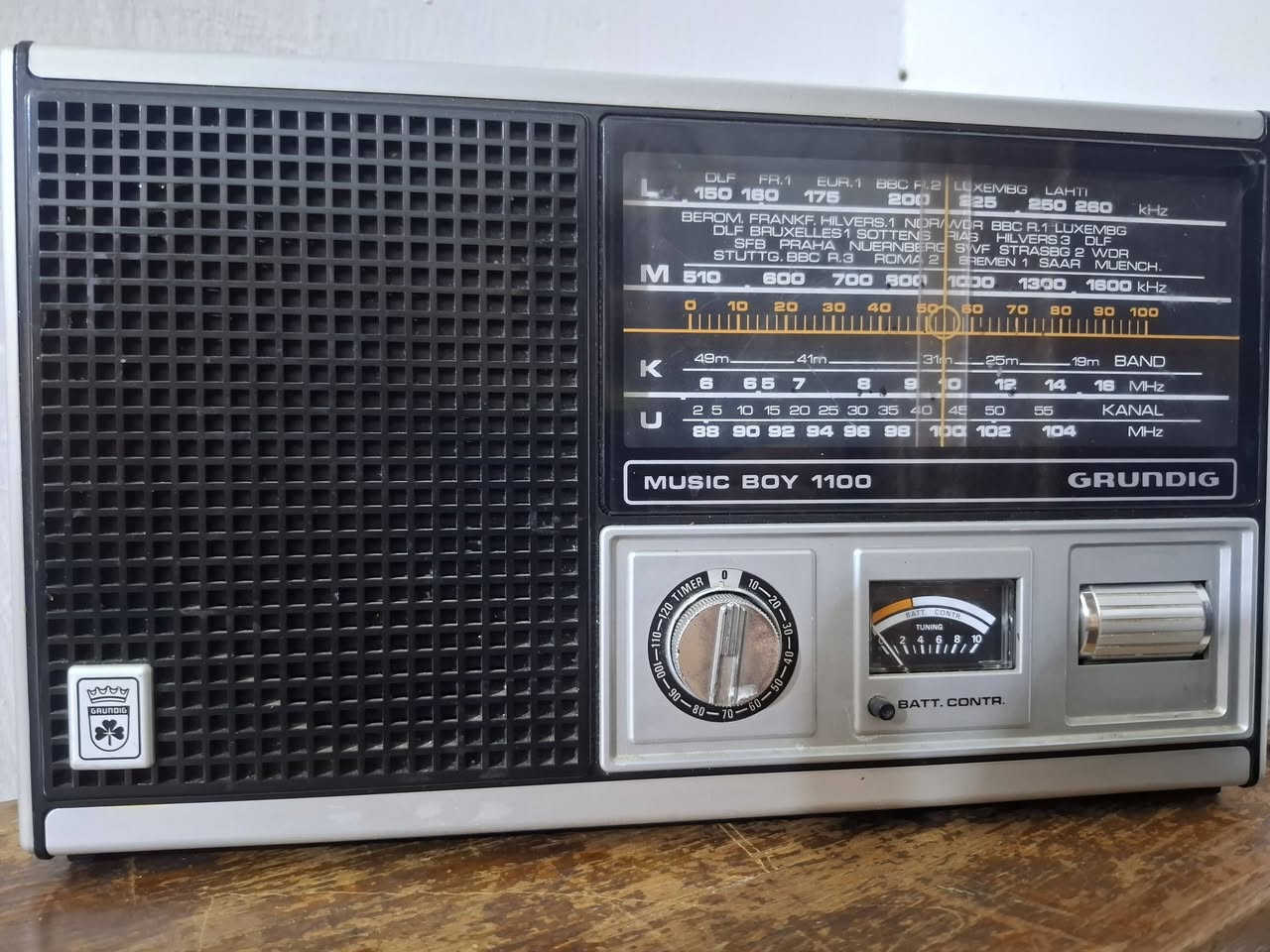 السلام عليكم ورحمة الله وبركاتة للبيع راديونات گروندك


**إذا كنت صاحب هذا الإعلان وتريد حذفه لأي سبب، رجاءا أرسل رسالة إلى الدعم الفني**