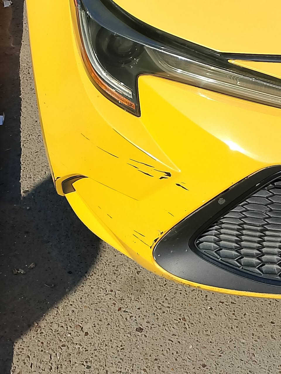 كورلا موديل 20 حادث مع الصور بدون دواخل بدون ايرباك
تكم كفاله شواصي كفاله لغود كفاله 
صدر جديد باتري جديد تخم تاير توني شادهن مع ويله جدد
مواصفات السياره رقم بغداد الوحه الجديده تحديد مسار نقطه عمياء رادار امامي نضام اتو هولد سيد بريك بصمه مكينه 1800Le
مكينه وكير كفاله عداد المسافه 95
صبغه أوله دوشمه جديده 
حجر بيئه بلادي تبريد بلادي 
مكان السياره بغداد قرب وزاره الثقافه 
الاتصال ***********
السعر المطلوب 145وبيه مجال السياره بسمي 
السياره يباني اصلي
