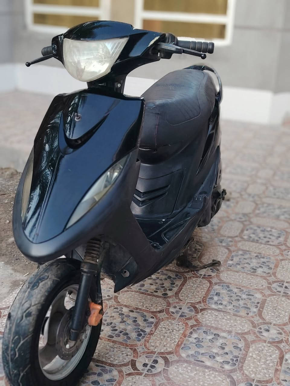 السلام عليكم
دراجة ماكس عدلة للبيع  بوشة 55  صالنصة fm السعر 500 وبيها مجااال للطيبين مكاني ديالى بلدروز الشراي يتصل على هذا الرقم ***********
