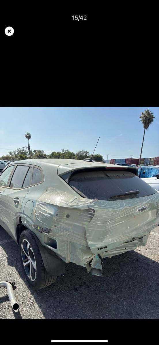 #تراكس_موديل_24_فئة_Rs
الون فستقي اخضر  مواصفاتها معروفه  .. حادثها فبق جنطه وشبر بنيد وكلها راجعه عالبارد .. ماشيه ( 30 تقريبا ) فحص موقت السعر ( 140 ) وبيها مجال ..مكان بابل الحله
***********
