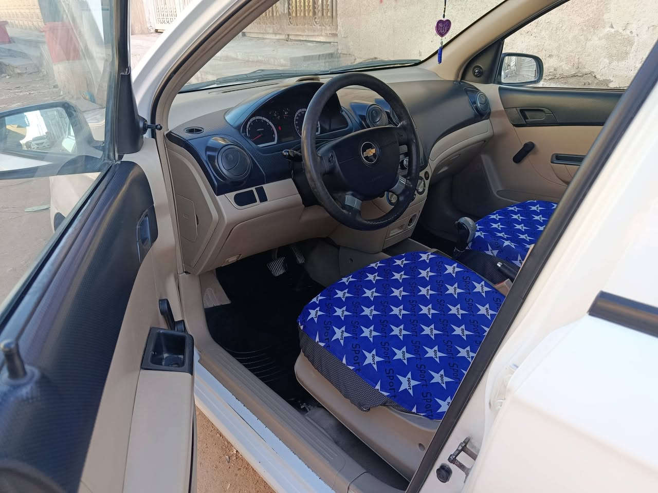 أفيو 2011 محرك مفتوح رقم كربلاء سنويه 2028 باب السايق صبغ فقط السعر 70 اتصال ***********
