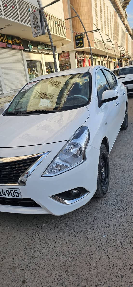 نيسان صني هندي بليته زركه ماشيه 22
كفاله ماعده بارد مسحوب كارت بسيط كلش  بداير الخلفي
السعر 130
ولشراي يتصل براعيهه مكلف بلنشر ***********
مكان السياره بصره دور الشرطه
