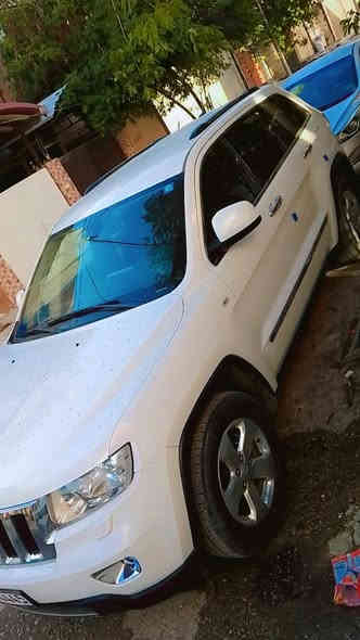 جيب لاريدو موديل 2012 رقم نينوى دولي انكليزي شرط التحويل الشرعي ابيعك نص فول السيارة شرط المحرك وكير بيها شبر بل باب بارد فقط السعر 182 وبيها مجال للاستفسار *********** ملاحظة اني مكلف بل نشر
