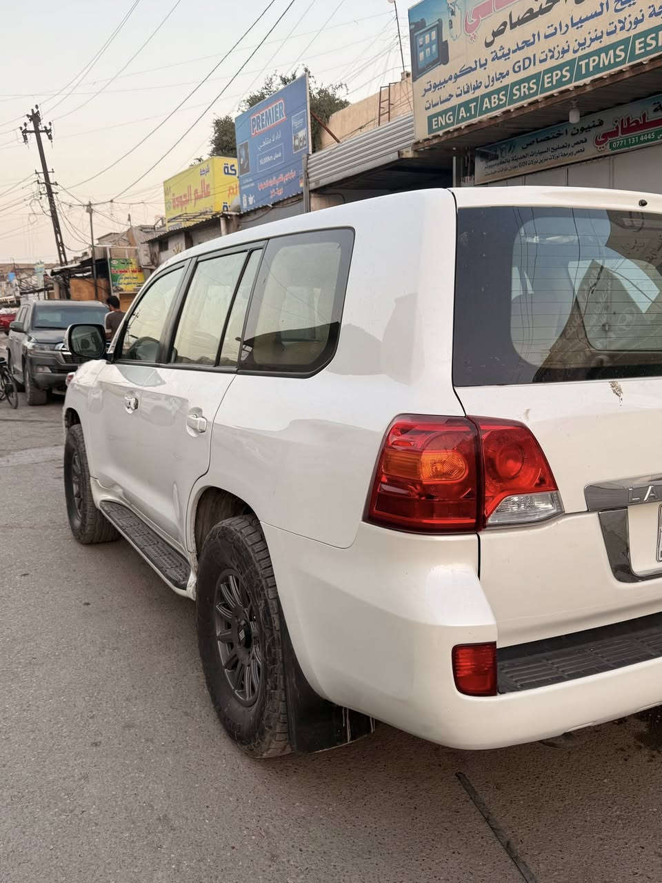 لاندكروز 2013 قبل جانت درع ورجعته عاديه  
محرك كاز 8 سلندر 
السياره جاهزه صبغ احزام بدون حادث 
صدر امامي خلفي جديد 
تخم تاير 
رقم ربصرة تحريل ثاني يوم 
 السعر 29 الف 
***********
