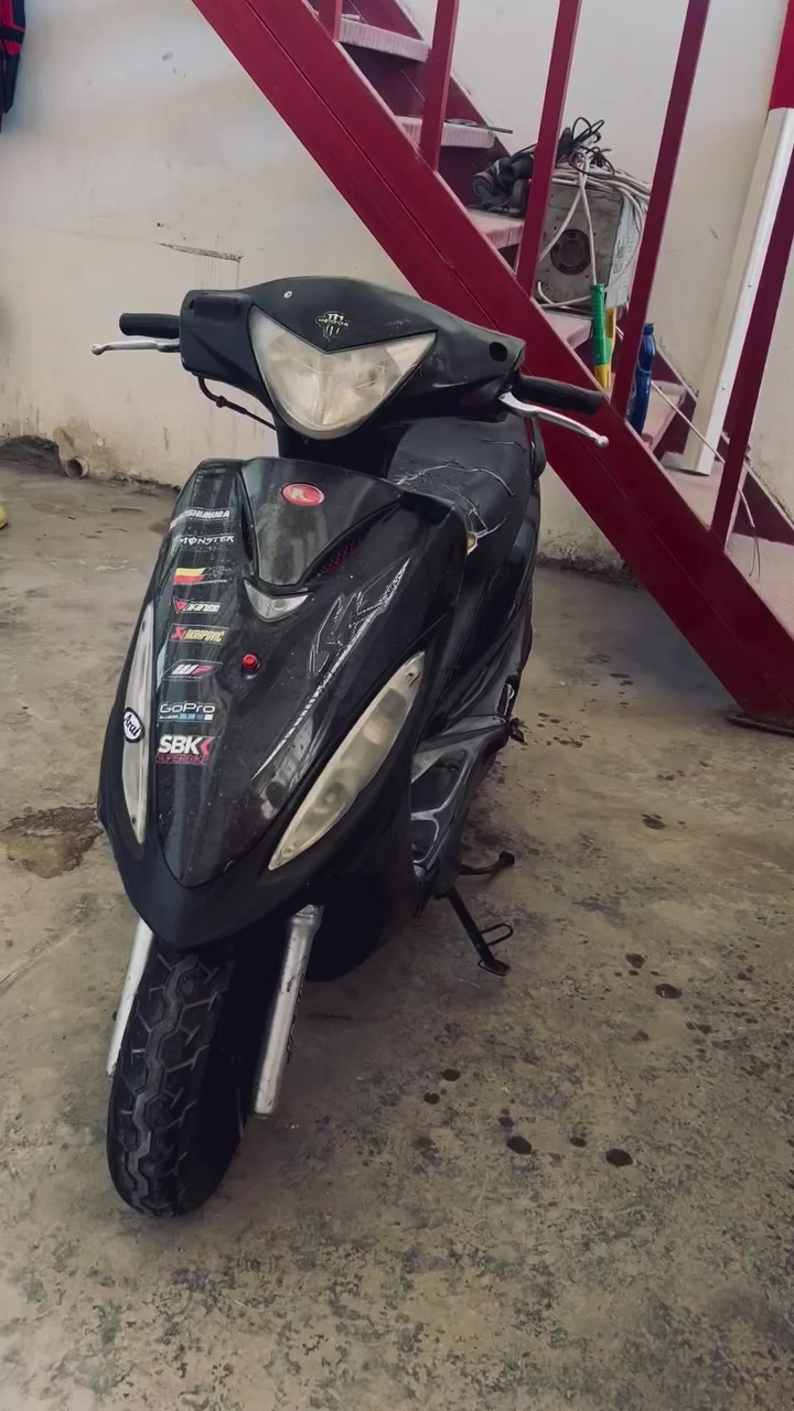 للبيع محرك مفتووح تجفيته كامله كفرات بلاد كابريته جديده سلف شغال سعر 400
***********
