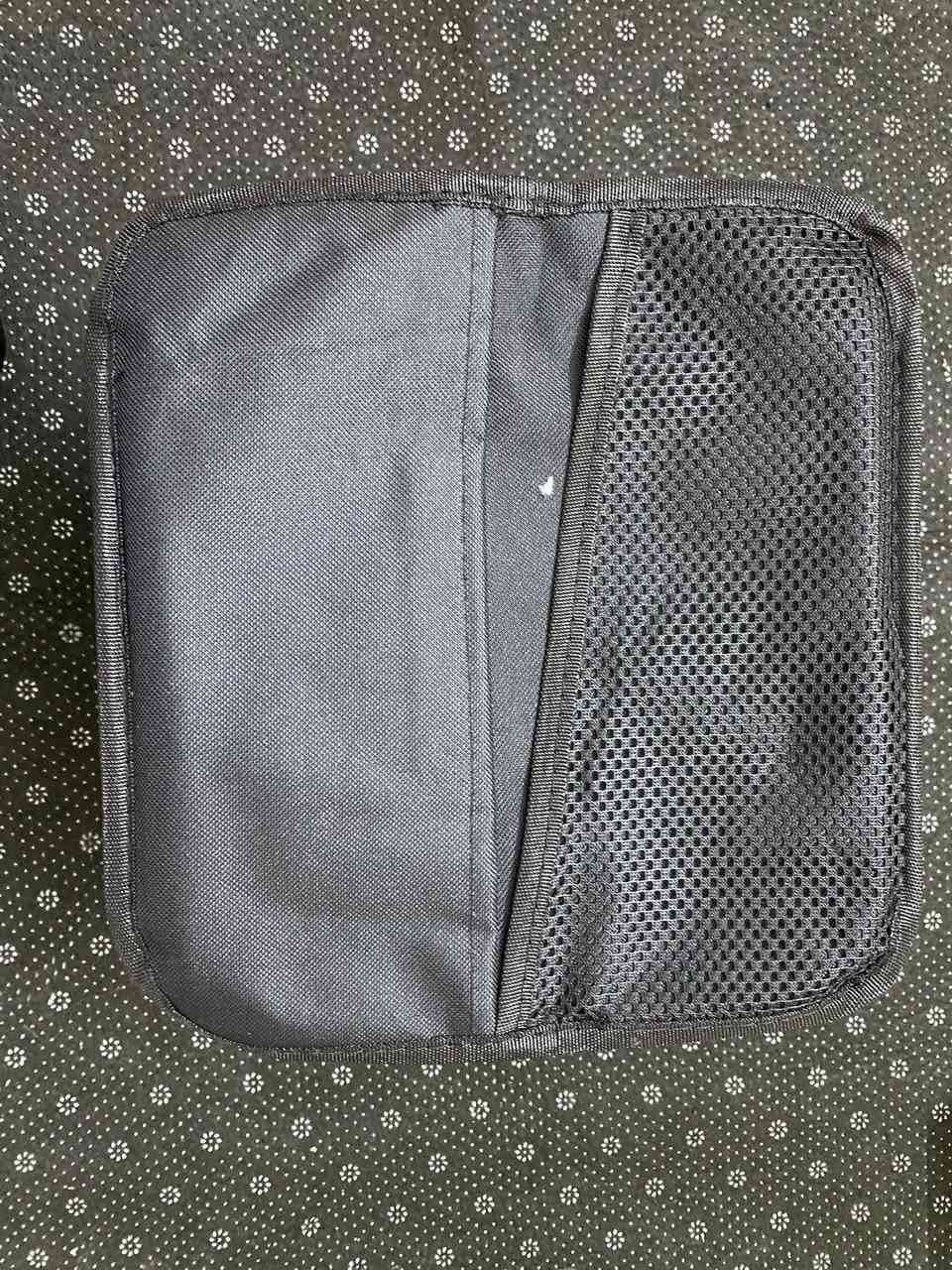 كرسي مال متنقل وحجم صغير كلش يطبك ويصير صغير كلش تكدر تاخذه لكل مكان وياك سعر الزوج ١٢ الف
***********
