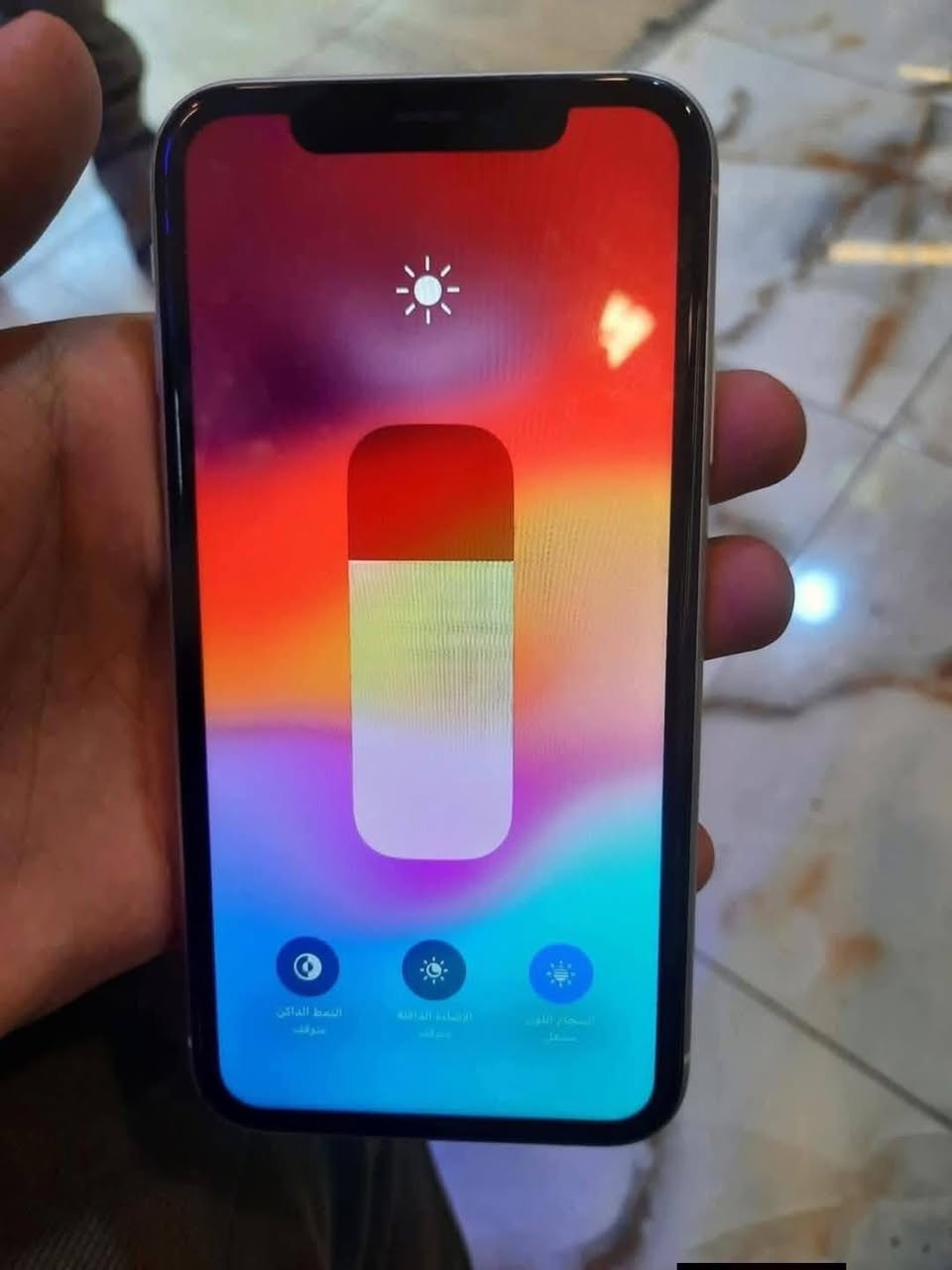 ايفون اكس ماكس ذاكره ٢٥٦بطاريه ٧٩جهاز كله جديد ومكفول فقط مستبدل ضهر كله شغال نت اتصال بصمه صوت شريحه مكان بغداد السعر ١٧٥بي مجال قليل الخاص مفتوح
