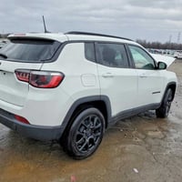 كومباس • ٢٠٢٦ • حادث بدون صبغ