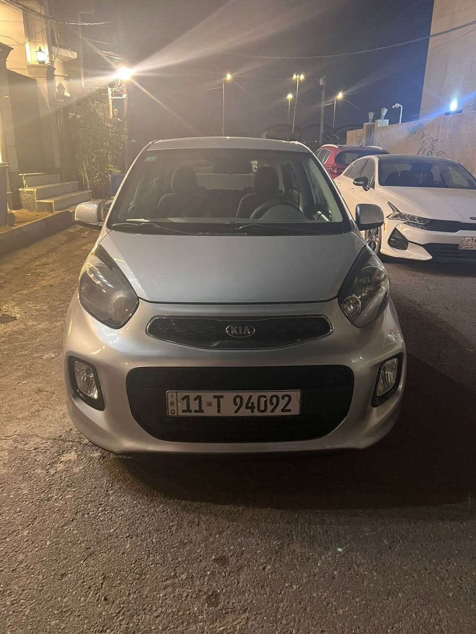 السلام عليكم بيكانتو 2016 محرك 1400 السياره حلوه وجهازه مابيه نقص مكينه كير خير من الله بيه صبغ جاملغ وباب وجاملغ الثاني خلفيات اثر شخوط بيع او مراوس مكان السياره حي العدل السعر 83 وبيه مجال بسيط للاتصال ***********
