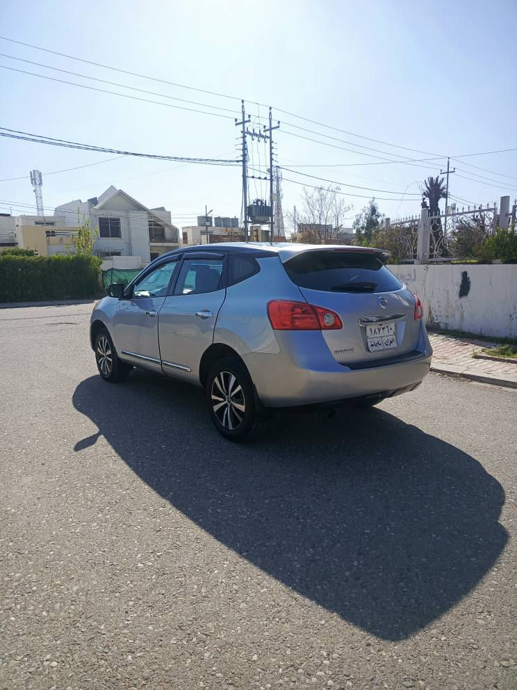 نیسان ڕۆگ مۆدیل 2013 گێڕ تۆماتیک 4 پستۆن سحری 77وەرەقە ژمارەی موبایل *********** گێڕ مەکینە تەبرید بەشەرتە 3وەرەقەش غەرامەی لەسەرە دەتدامەوە چوار جام کارەبایە ئاوێنە کارەبایە abs چوار تایەی تازەیە ویل کەپە شاشە ئایپاتە سەیارەکە زۆر جوانە بەس ماشااللە دەوێت شوێن هەولێر أربيل, العراق
